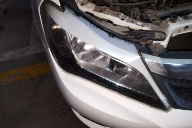Used BYD F3 2014 1.5L Manual Comfort Model Right Front Headlight