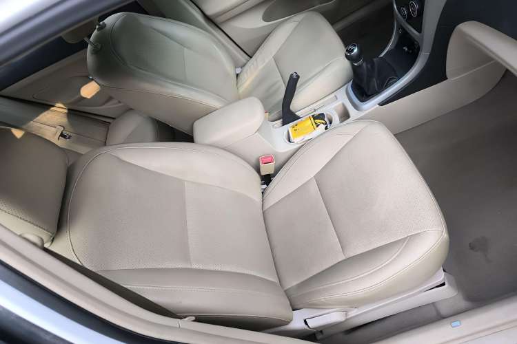 Used BYD F3 2014 1.5L Manual Luxury Model Right Front Seat