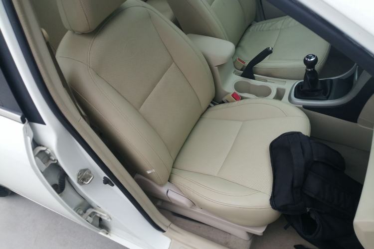 Used BYD F3 2014 1.5L Manual Luxury Model Right Front Seat