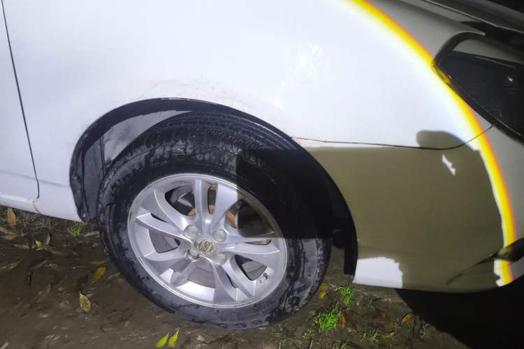 Used BYD F3 2014 1.5L Manual Luxury Model Right Front Wheel Hub