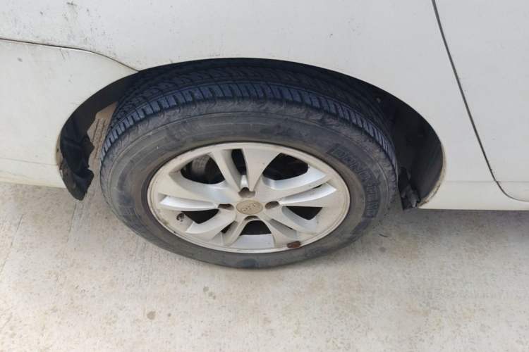 Used BYD F3 2014 1.5L Automatic Prestige Edition Right Rear Wheel Hub