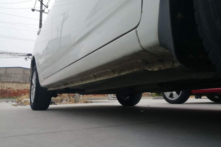Used BYD F3 2014 1.5L Manual Luxury Model Right Side Sill