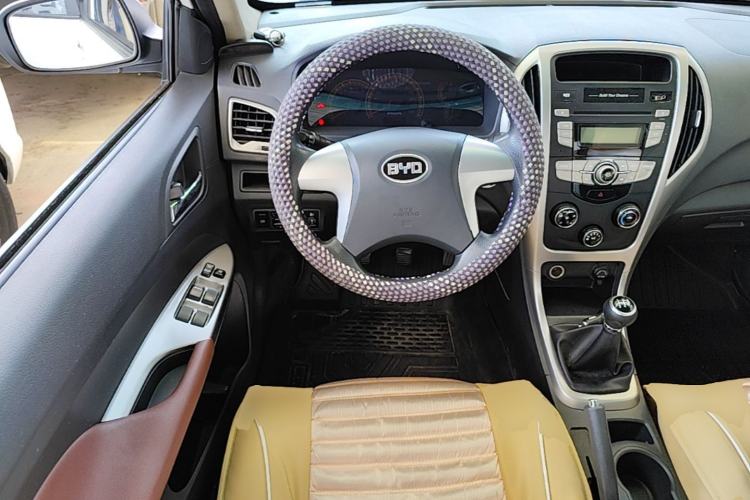 Used BYD F3 2014 1.5L Manual Luxury Model Steering Wheel
