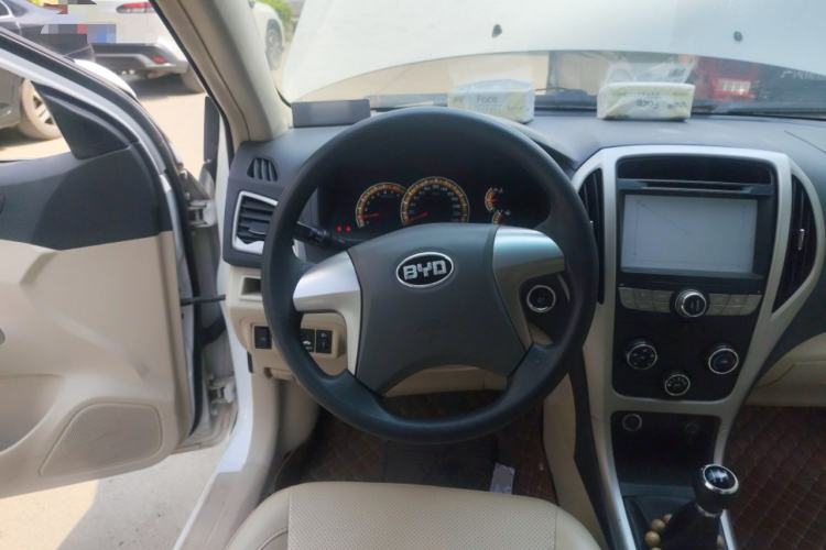 Used BYD F3 2014 1.5L Manual Luxury Model Steering Wheel