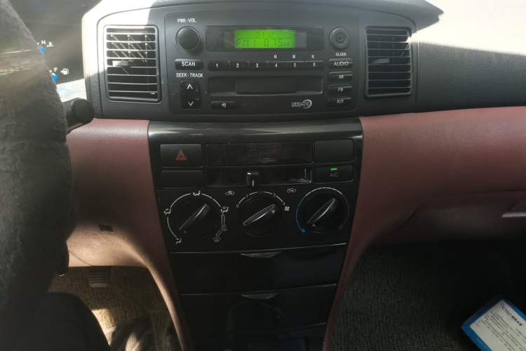Used BYD F3 2015 Energy-Efficient Model 1.5L Manual Comfort Edition Audio And AC Panel