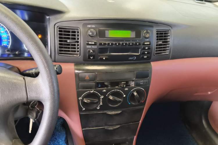 Used BYD F3 2015 Energy-Efficient Model 1.5L Manual Comfort Edition Audio And AC Panel