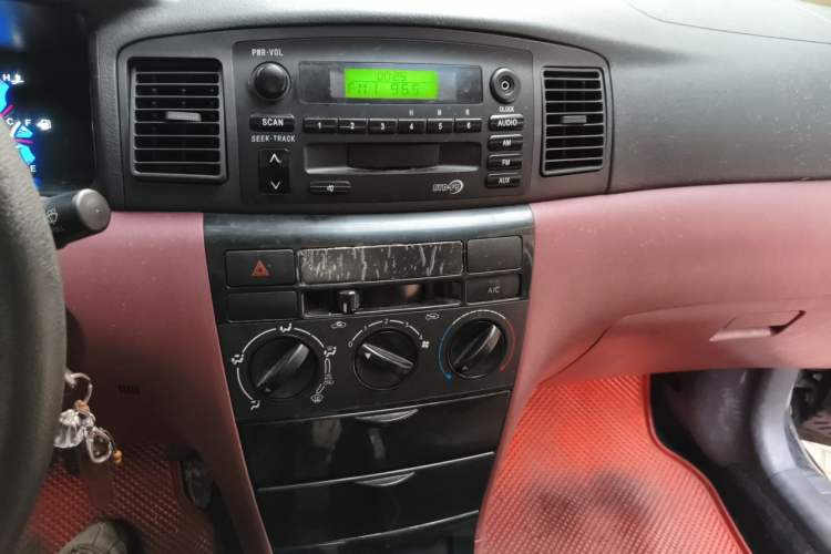 Used BYD F3 2015 Energy-Efficient Model 1.5L Manual Comfort Edition Audio And AC Panel