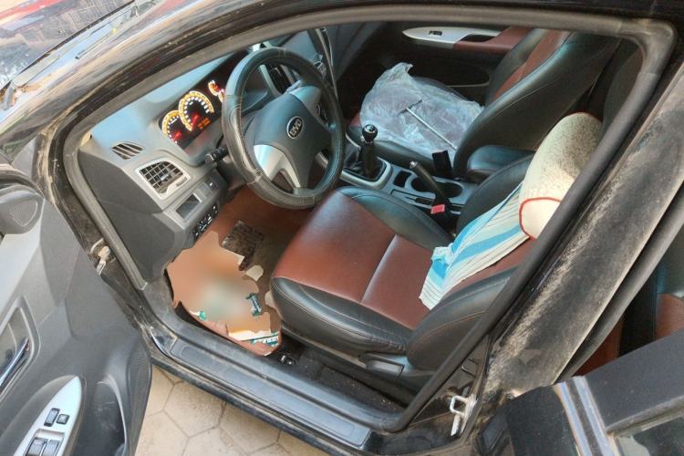 Used BYD F3 2015 Energy-Saving Edition 1.5L Manual Luxury Model Driver Seat