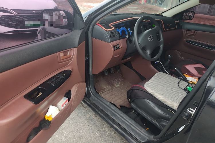 Used BYD F3 2015 Energy-Efficient Model 1.5L Manual Comfort Edition Driver Seat