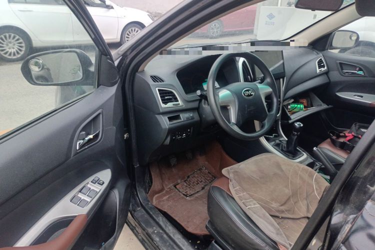 Used BYD F3 2015 Energy-Saving Edition 1.5L Manual Luxury Model Driver Seat