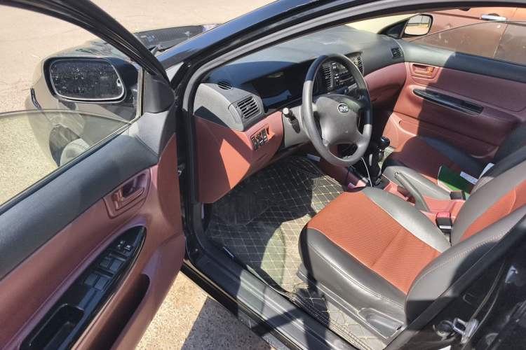Used BYD F3 2015 Energy-Efficient Model 1.5L Manual Comfort Edition Driver Seat