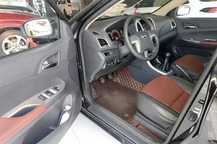 Used BYD F3 2015 Energy-Efficient Model 1.5L Manual Comfort Edition Driver Seat