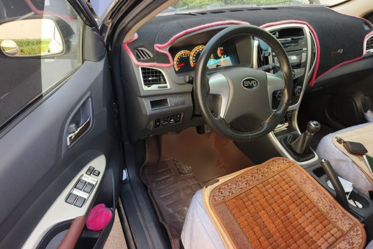 Used BYD F3 2015 Energy-Efficient Model 1.5L Manual Comfort Edition Driver Seat