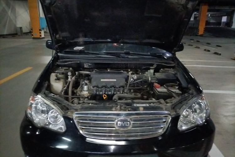 Used BYD F3 2015 Energy-Efficient Model 1.5L Manual Comfort Edition Engine Bay