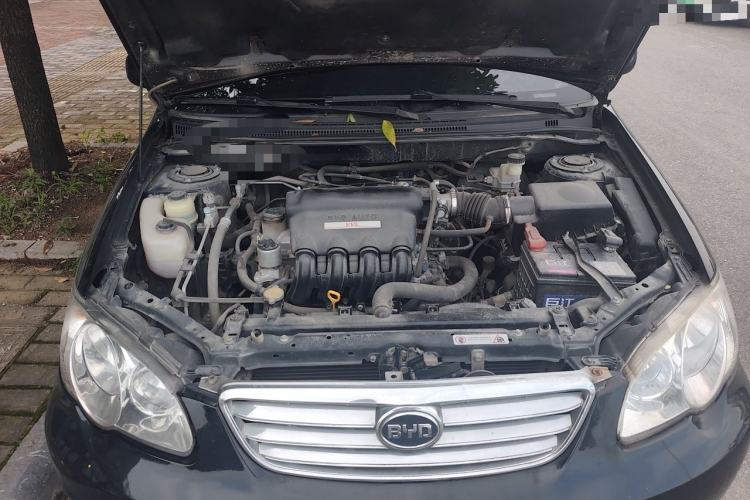 Used BYD F3 2015 Energy-Efficient Model 1.5L Manual Comfort Edition Engine Bay