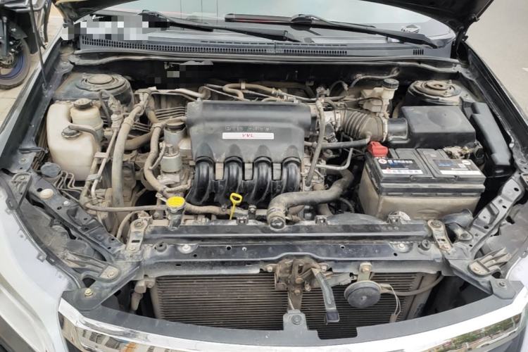 Used BYD F3 2015 Energy-Saving Edition 1.5L Manual Luxury Model Engine Bay