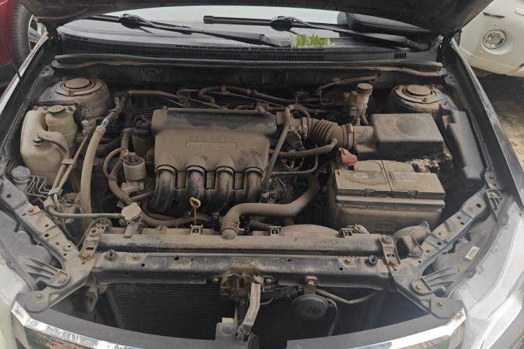 Used BYD F3 2015 Energy-Saving Edition 1.5L Manual Luxury Model Engine Bay
