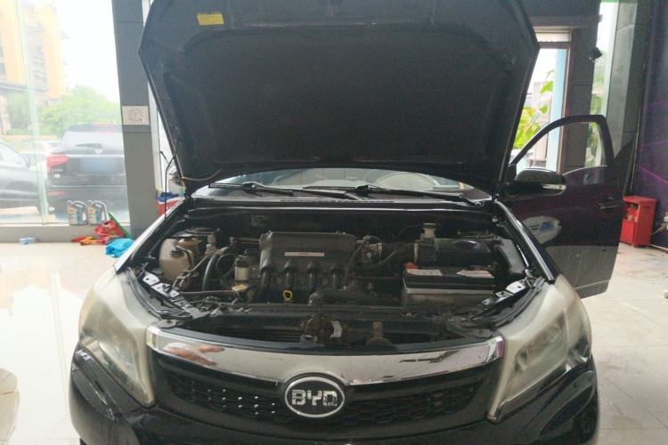 Used BYD F3 2015 Energy-Saving Edition 1.5L Manual Luxury Model Engine Bay