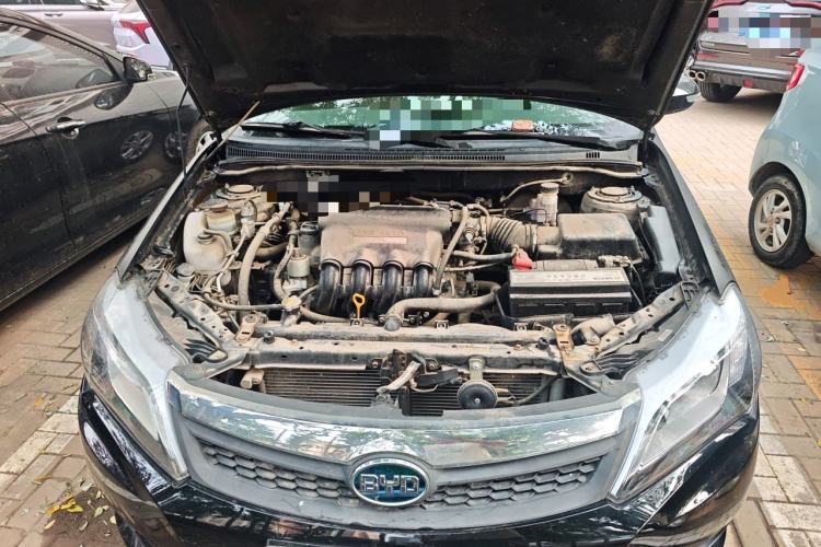 Used BYD F3 2015 Energy-Saving Edition 1.5L Manual Luxury Model Engine Bay