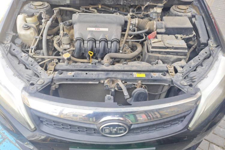 Used BYD F3 2015 Energy-Efficient Model 1.5L Manual Comfort Edition Engine Bay