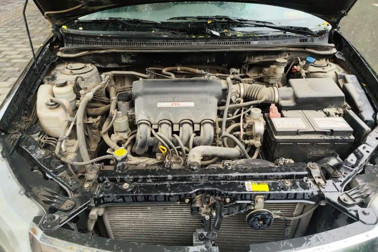 Used BYD F3 2015 Energy-Saving Edition 1.5L Manual Luxury Model Engine Bay