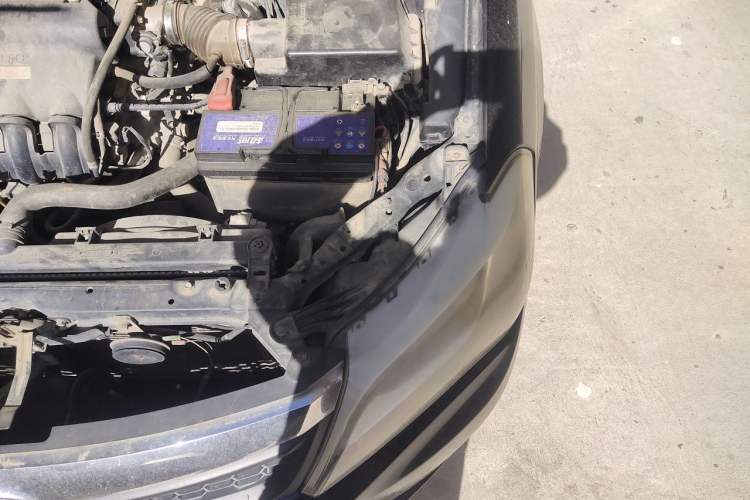Used BYD F3 2015 Energy-Efficient Model 1.5L Manual Comfort Edition Engine Bay Left