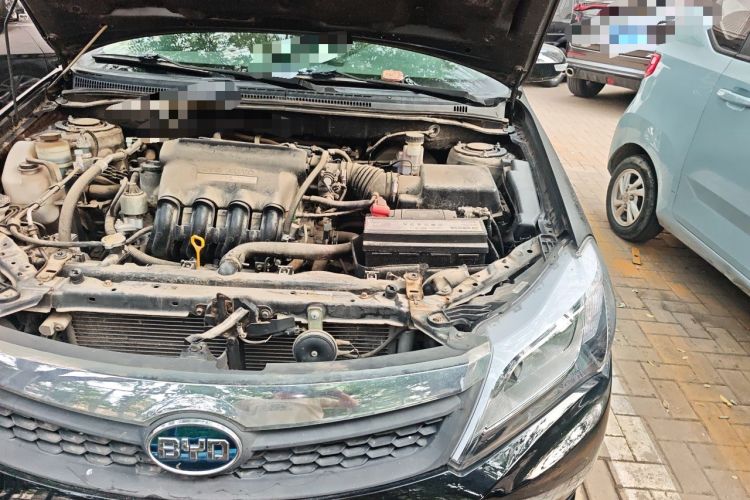 Used BYD F3 2015 Energy-Saving Edition 1.5L Manual Luxury Model Engine Bay Left