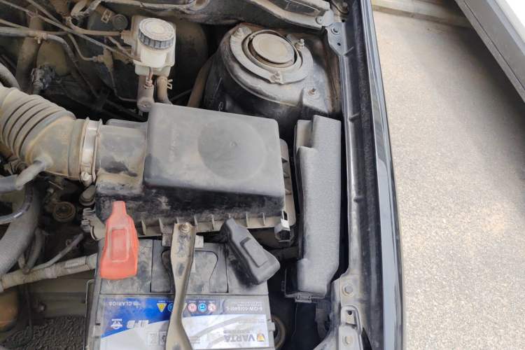 Used BYD F3 2015 Energy-Efficient Model 1.5L Manual Comfort Edition Engine Bay Left