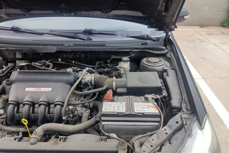 Used BYD F3 2015 Energy-Saving Edition 1.5L Manual Luxury Model Engine Bay Left
