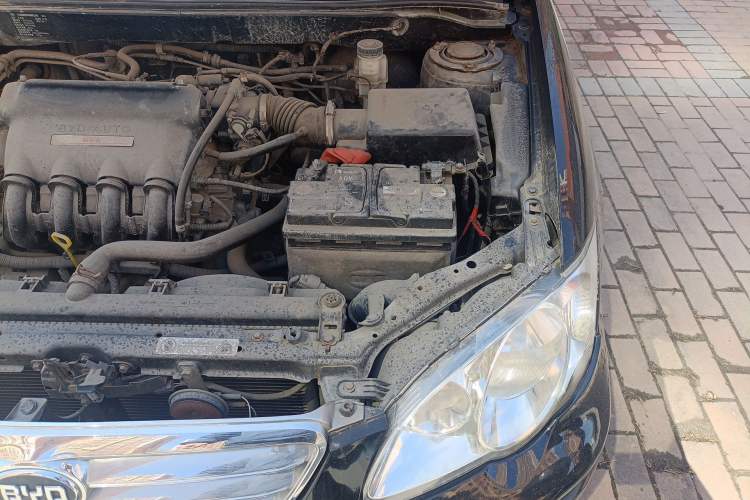 Used BYD F3 2015 Energy-Efficient Model 1.5L Manual Comfort Edition Engine Bay Left
