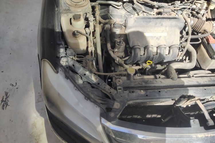 Used BYD F3 2015 Energy-Efficient Model 1.5L Manual Comfort Edition Engine Bay Right