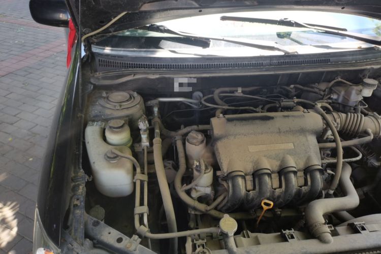 Used BYD F3 2015 Energy-Efficient Model 1.5L Manual Comfort Edition Engine Bay Right