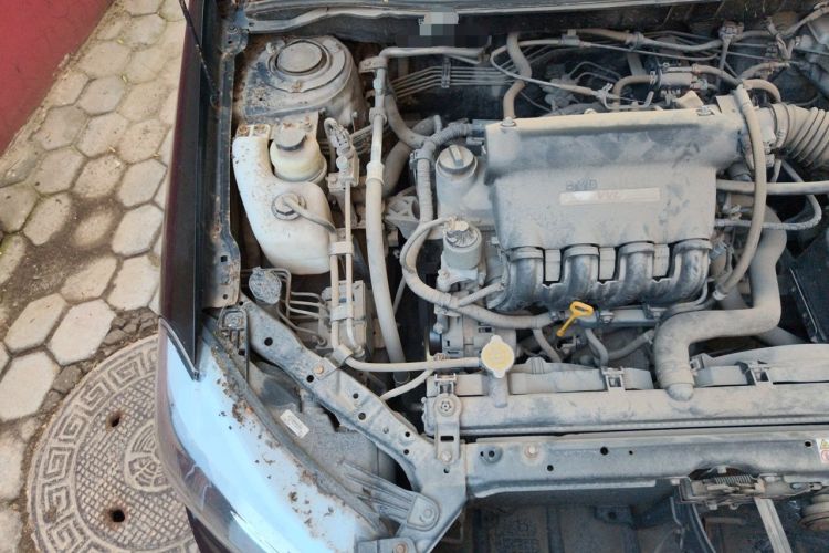 Used BYD F3 2015 Energy-Saving Edition 1.5L Manual Luxury Model Engine Bay Right