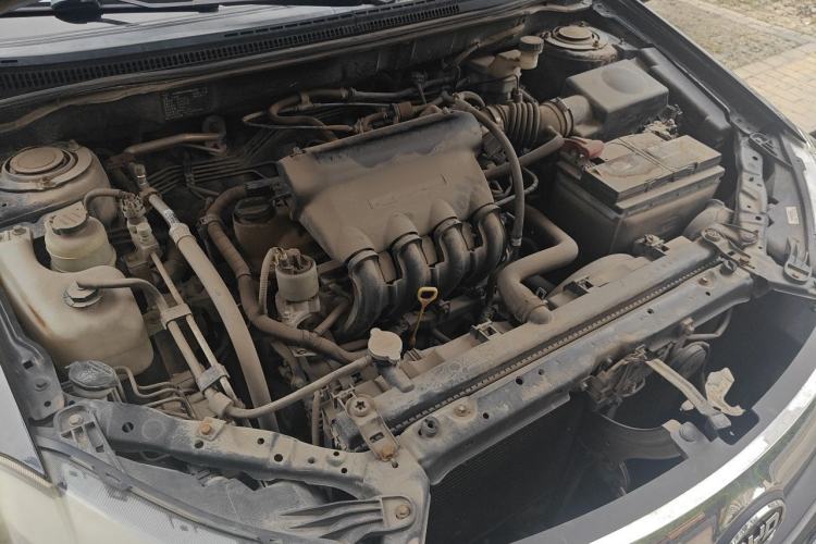 Used BYD F3 2015 Energy-Saving Edition 1.5L Manual Luxury Model Engine Bay Right