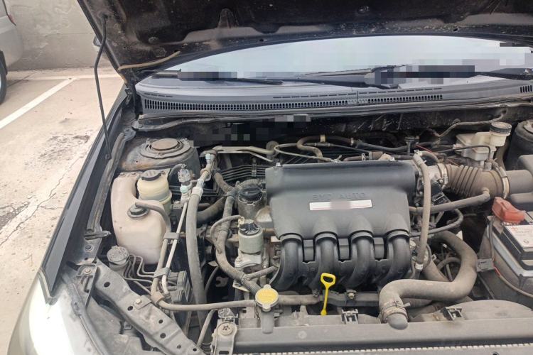 Used BYD F3 2015 Energy-Saving Edition 1.5L Manual Luxury Model Engine Bay Right