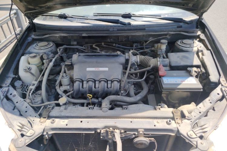 Used BYD F3 2015 Energy-Saving Edition 1.5L Manual Luxury Model Engine Bay