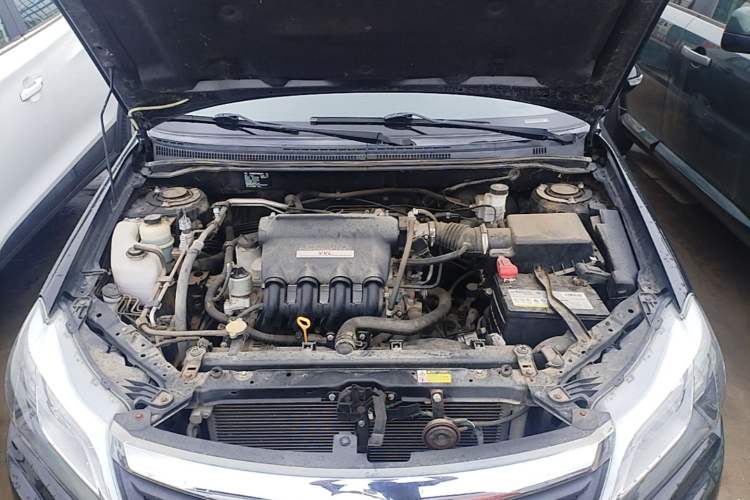Used BYD F3 2015 Energy-Efficient Model 1.5L Manual Comfort Edition Engine Bay
