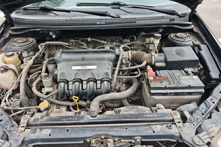 Used BYD F3 2015 Energy-Saving Edition 1.5L Manual Luxury Model Engine Bay