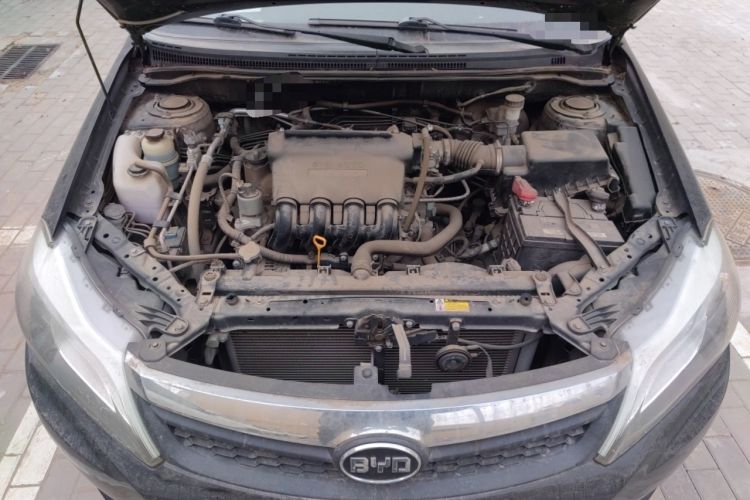 Used BYD F3 2015 Energy-Saving Edition 1.5L Manual Luxury Model Engine Bay