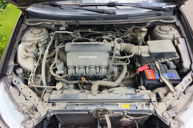 Used BYD F3 2015 Energy-Efficient Model 1.5L Manual Comfort Edition Engine Bay