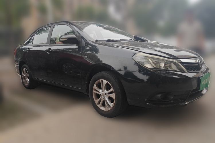 Used BYD F3 2015 Energy-Saving Edition 1.5L Manual Luxury Model Front Right 45 Deg