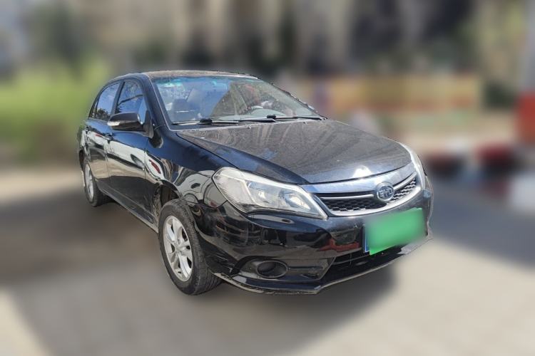 Used BYD F3 2015 Energy-Efficient Model 1.5L Manual Comfort Edition Front Right 45 Deg