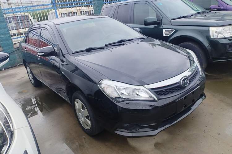 Used BYD F3 2015 Energy-Efficient Model 1.5L Manual Comfort Edition Front Right 45 Deg