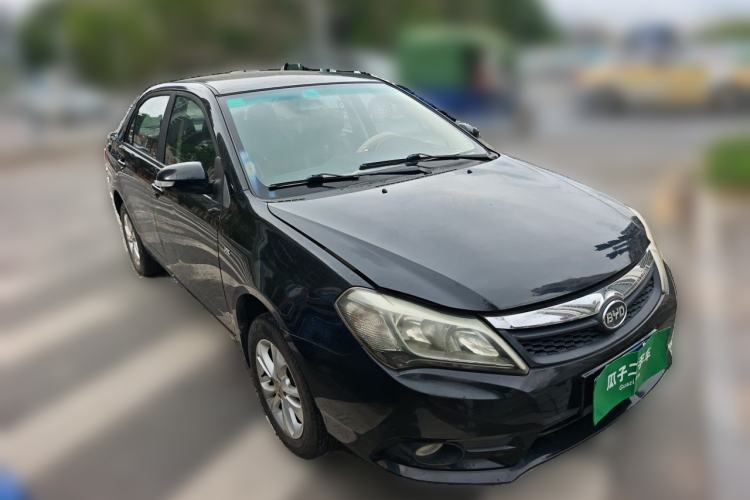 Used BYD F3 2015 Energy-Saving Edition 1.5L Manual Luxury Model Front Right 45 Deg
