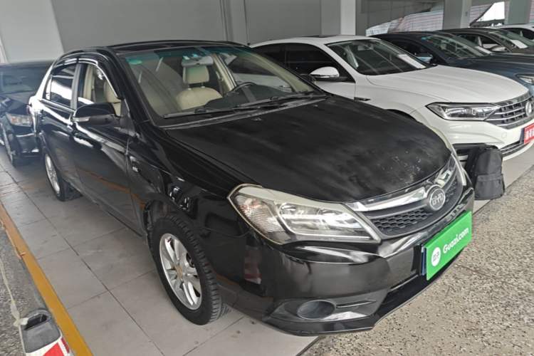 Used BYD F3 2015 Energy-Efficient Model 1.5L Manual Comfort Edition Front Right 45 Deg