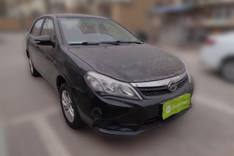 Used BYD F3 2015 Energy-Saving Edition 1.5L Manual Luxury Model Front Right 45 Deg