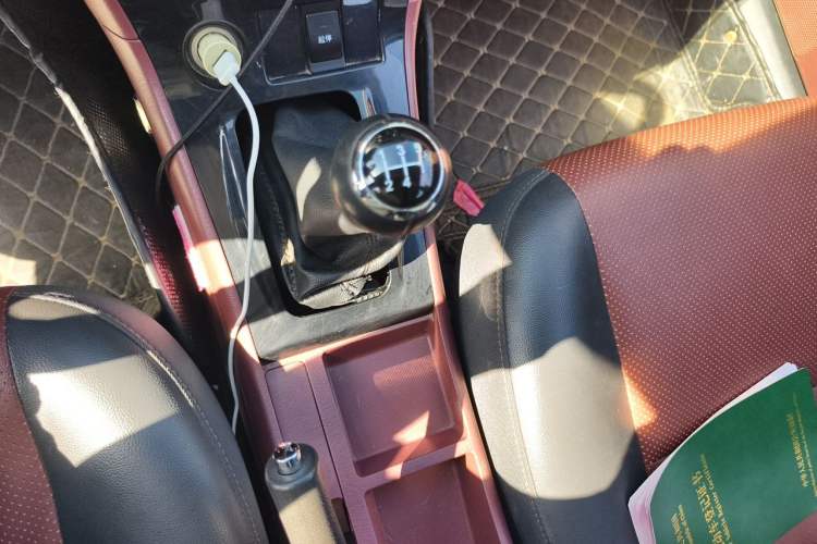 Used BYD F3 2015 Energy-Efficient Model 1.5L Manual Comfort Edition Gear Lever
