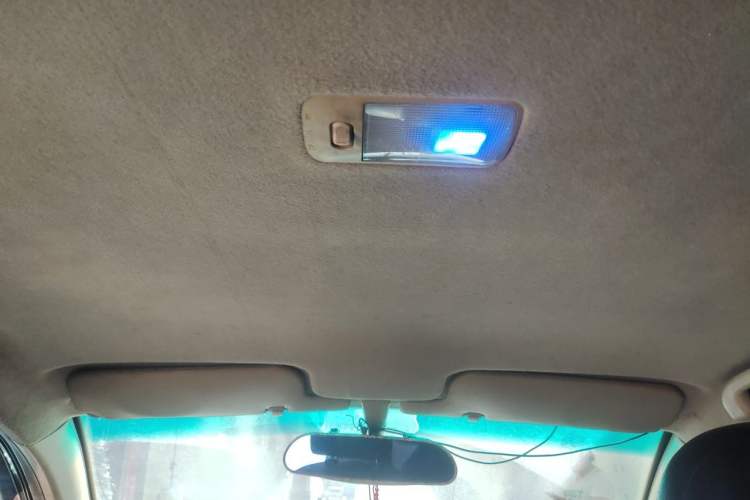 Used BYD F3 2015 Energy-Efficient Model 1.5L Manual Comfort Edition Headliner