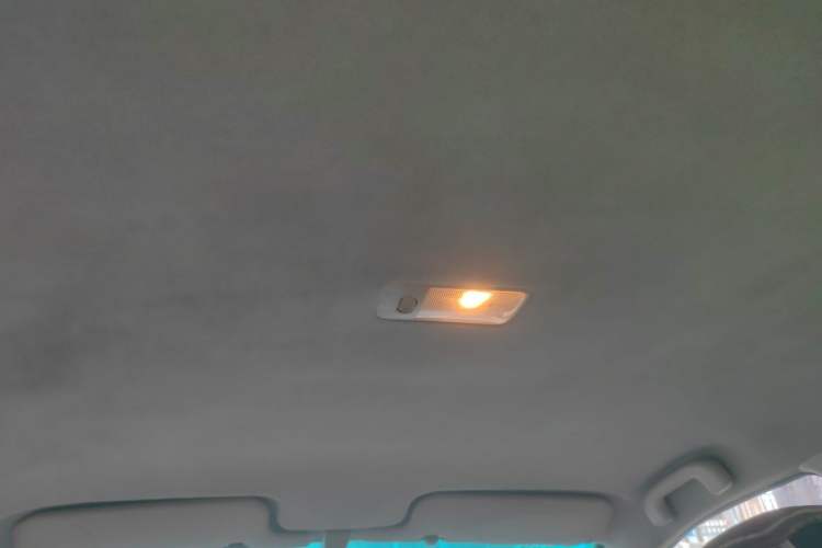 Used BYD F3 2015 Energy-Efficient Model 1.5L Manual Comfort Edition Headliner