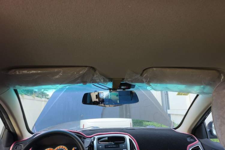 Used BYD F3 2015 Energy-Efficient Model 1.5L Manual Comfort Edition Headliner
